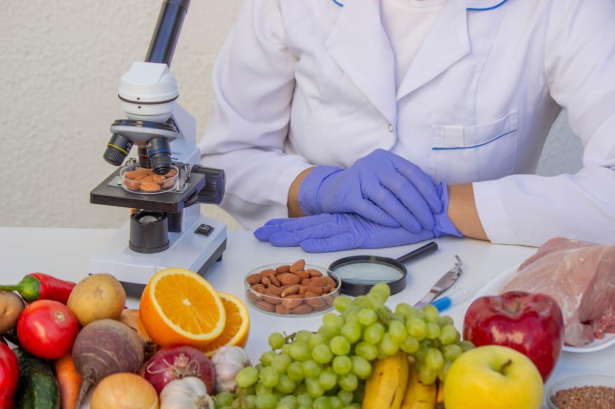 ISO 22000 Certification in UAE – FSMS Requirements, Food Safety Laws & Get Certified with SCS